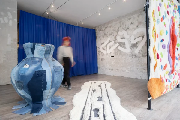 Trousers without Pockets Gallery Image